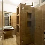 Spacious 3 Bedroom Flat In Charming Апартаменты