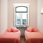 Apartament Spacious 3 Bedroom Flat In Charming Lizbona
